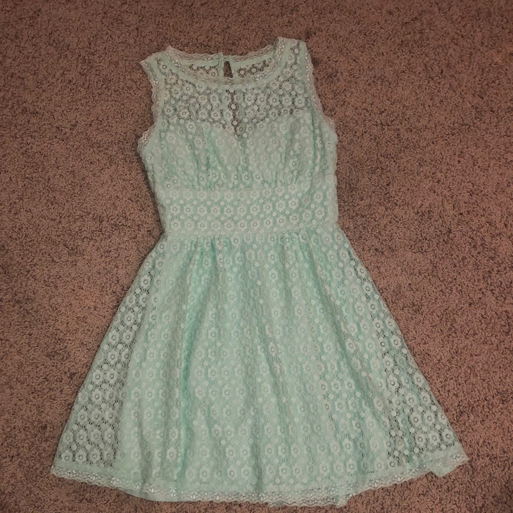 Adorable size 3/4 dress
